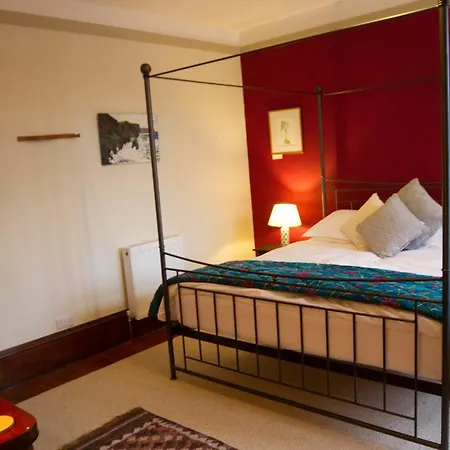 Costislost House Bed & Breakfast 4*